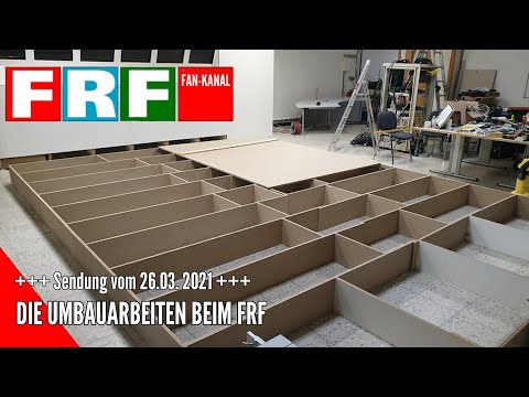 Karl-Heinz erklärt die derzeitigen Umbaumaßnahmen beim FRF