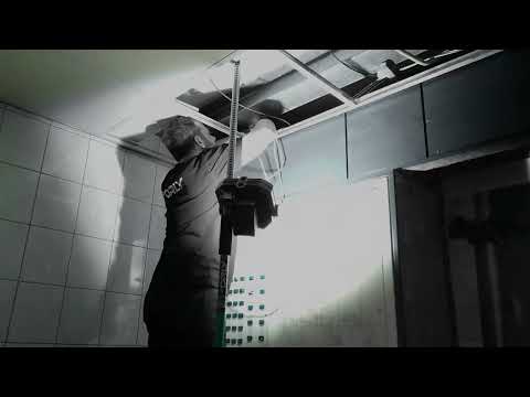 Product video thumbnail