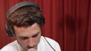 Studio Brussel: Oscar and the Wolf - Princes (live)