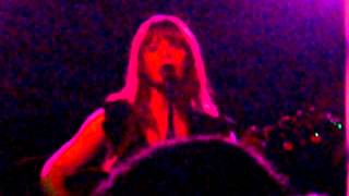 Jenny Lewis with the Watson Twins - Happy