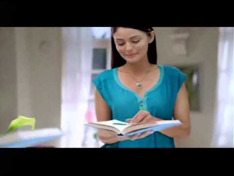 POND'S WHITE BEAUTY NATURALS SPOT-LESS LIGHTENING CREAM