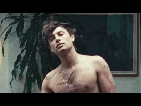 Yoke Lore - HYPERVENTILATE (Official video