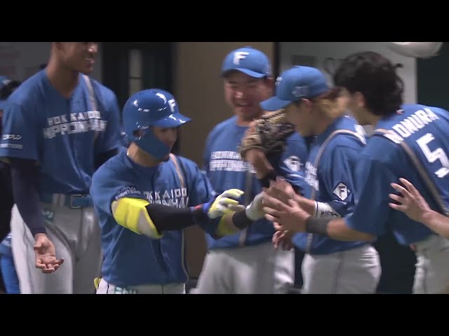 8回表】通算300号ホームラン!! イーグルス・浅村栄斗 ライトへの 8回表】通算300号ホームラン!! イーグルス・浅村栄斗 ライトへの