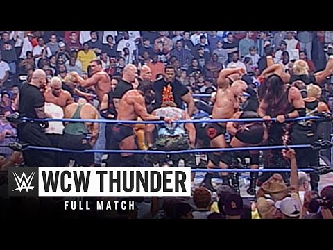 FULL MATCH: Hulk Hogan, Randy Savage and more compete in HUGE Battle Royal: WCW Thunder, May 3, 2000