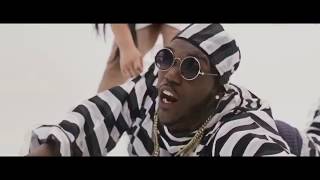 Ceky Viciny Ft Lapiz Conciente - Fumao Y Loco (Video No Official)