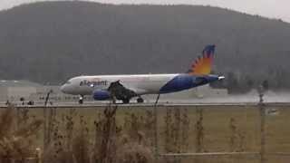 preview picture of video 'Airbus A320 Departing ELM'