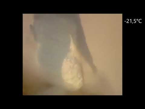 Natrysk pianki poliuretanowej zimą - ocieplanie pianą PUR w zimie