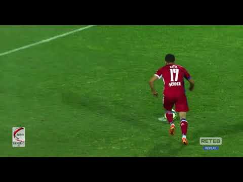 Serie C Playoffs: Pescara vs. Foggia, anticipation builds.