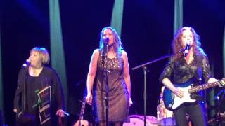 MAVIS STAPLES with JOAN OSBORNE &amp; BONNIE RAITT - &quot;Will The Circle Be Unbroken&quot; 9/25/15