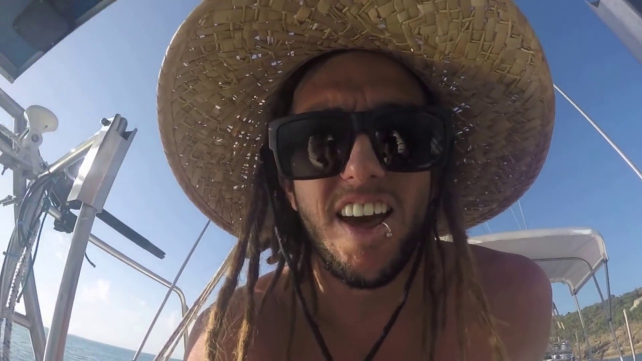 Ship wrecks, Bikinis and Coconuts. The Percy Isles - Sailing Nandji, Ep 13,