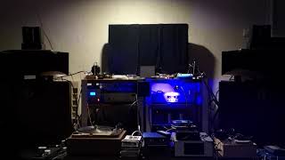 It feels like rain - Aaron Neville