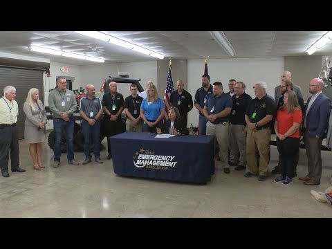 Kim Reynolds and other state and local lawmakers visit Iowa EMS District 3's 'Field Day'