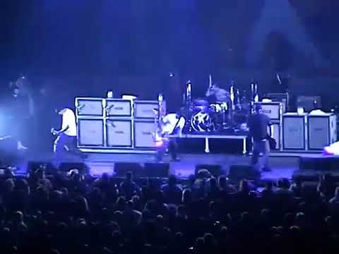 Box Car Racer - Live @ Q101 Twisted Xmas 9, Rosemont, IL 12/15/2002