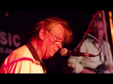 Mickey Jupp Band - 'Down At The Doctors' - Live at Club Riga, Westcliff - 19.07.13