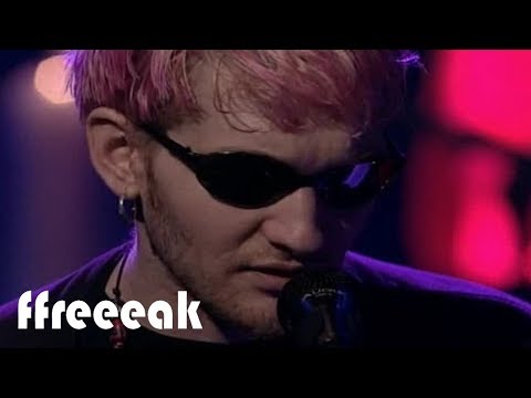 Thumbnail of the video: Alice In Chains - Nutshell