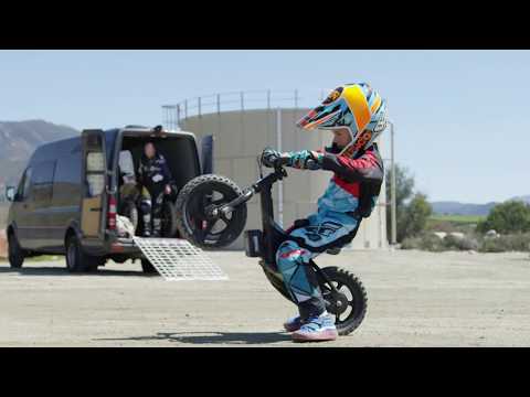 Stacyc 12&16 EDRIVE Action Clip