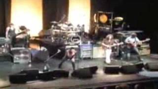Terry Bozzio&#39;s singing &quot;I&#39;m So Cute&quot; in front of the scene with Zappa Plays Zappa