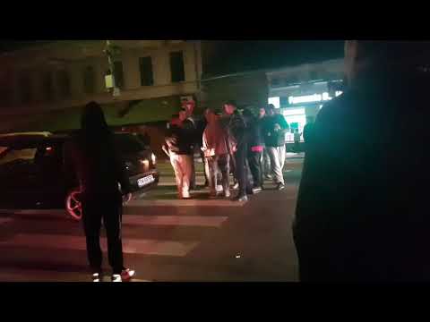 Protestatarii blochează o stradă la Deta