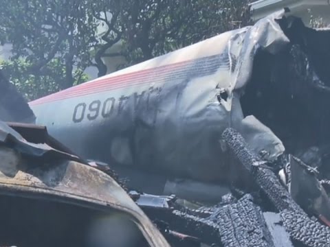 Raw: 3 Dead After Plane Crashes in Tokyo