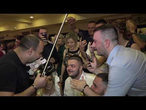 Majstor Micko svira zubima 🤑 🎻