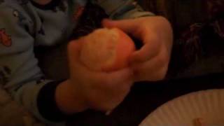 How to Peel & Eat a Clementine Tangerine