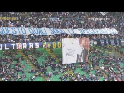 Striscione Inter contro Juve x frase "Meglio un anno senza tituli che una vita da ridiculi"