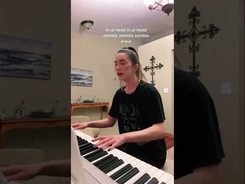 ee Piano Video