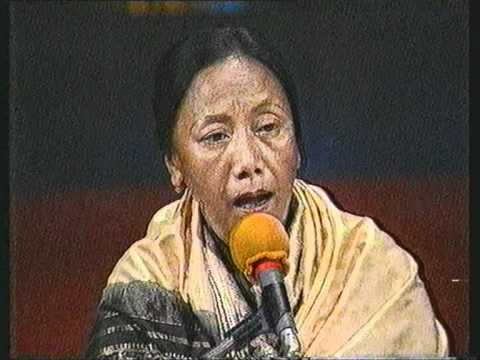 ARUNA LAMA (ORIGINAL LIVE) Narayan gopal song yeti dherai maya dei clip