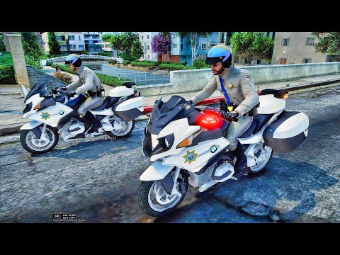 Playing GTA 5 As A POLICE OFFICER Motorcycle Patrol| GTA 5 Lspdfr Mod| 4K