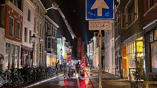 Explosion und Brand in Utrecht: Gebäude stürzen ein, mehrere Verletzte