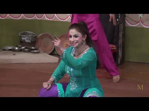NIDA CHAUDHRY PERFORMANCE - IK WARI TE LAG SEENE NAAL - NASEEBO LAL PUNJABI SONG - SMB