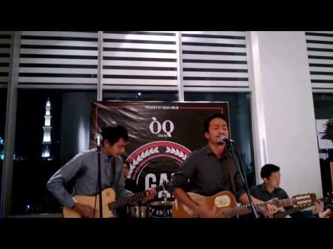 Seven Collar T-shirt - Live @ Gegey Art Festival 2013