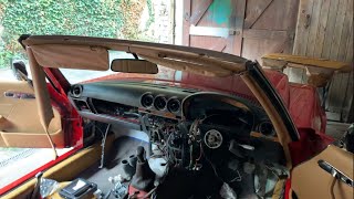 Montaż deski rozdzielczej Mercedes R107 SL