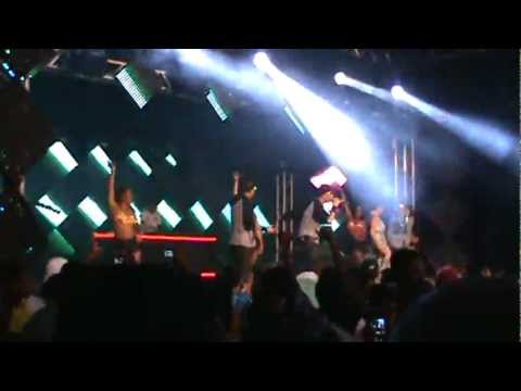 OS ABUSADOS - ELAS SE ACHAM