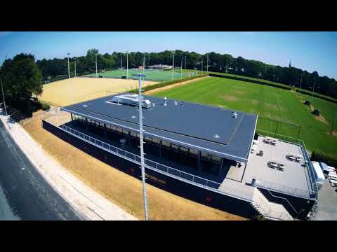 Lichtmasten Plaatsen bij Voetbalclub NWC Asten