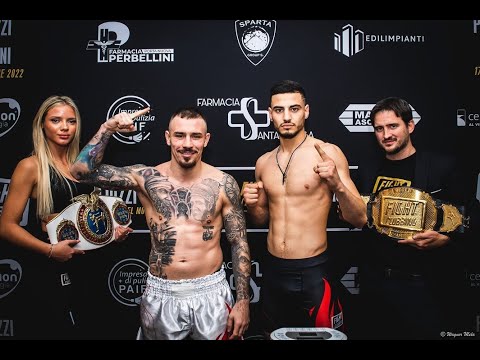 Amansio Paraschiv vs Ayoub Boukili 17.12.2022 - Fight Clubbing & WAKO Title Belts