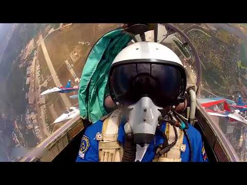 incredible show with the air plane F16 HD