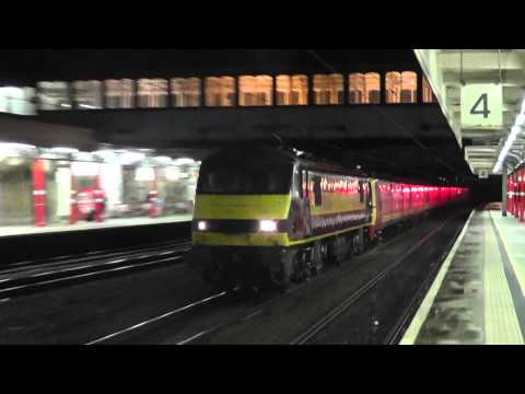 90026 1M03 Shieldmuir - Warrington mail 2nd November 2012