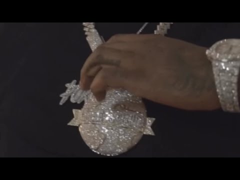 YouTube Thumbnail
