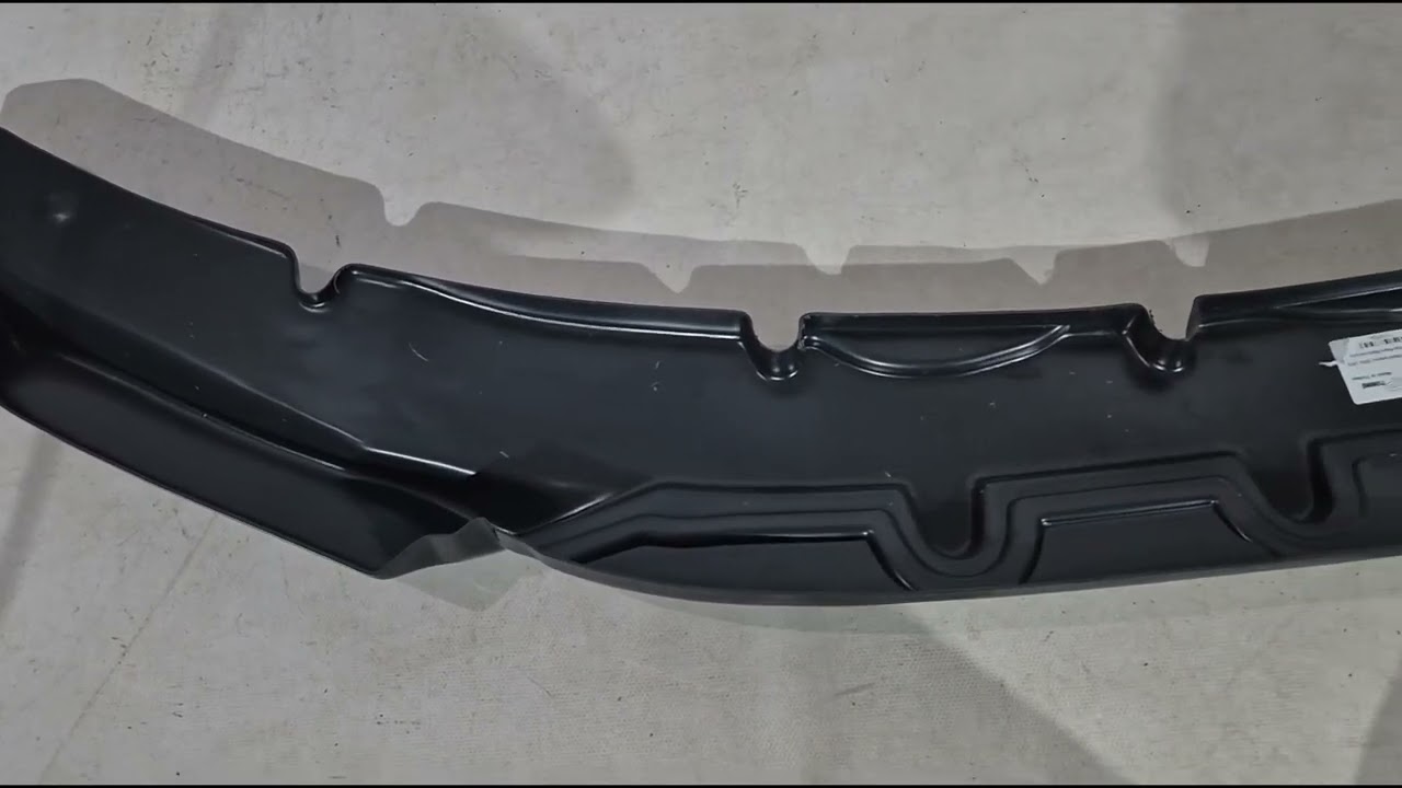 Передний лип DPT V-2 (для X5M F85, черный глянец) Video 1