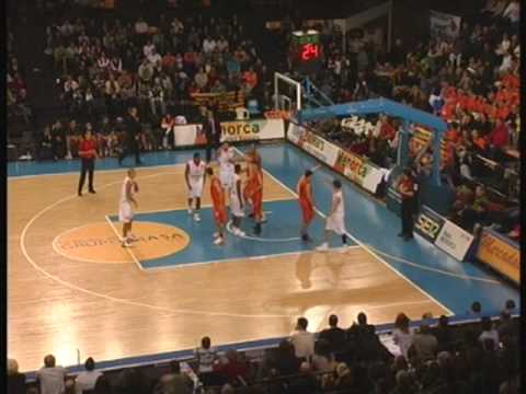 Liga Adecco Oro J13: Vivemenorca 95-87 Basquet Mallorca