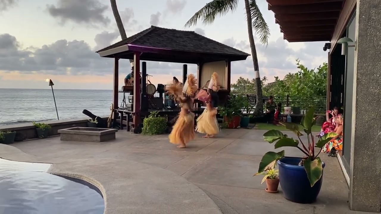 Promotional video thumbnail 1 for Kalena’s Polynesian Ohana