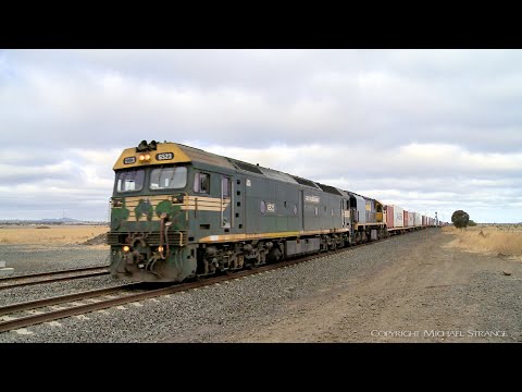 7901V Pacific National Container Train To Mildura (4/2/2019) - PoathTV Australian Railways