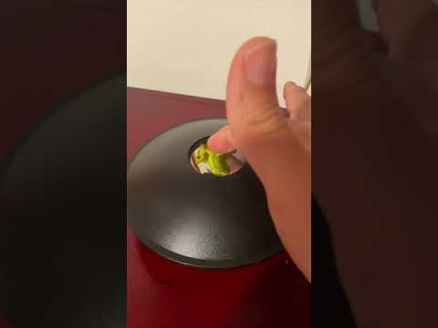 Holograma con espejos. Si ves un sapo 🐸 no es real!! Ilusión óptica.