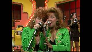 Fiebre (En Vivo) Lyrics English Translation