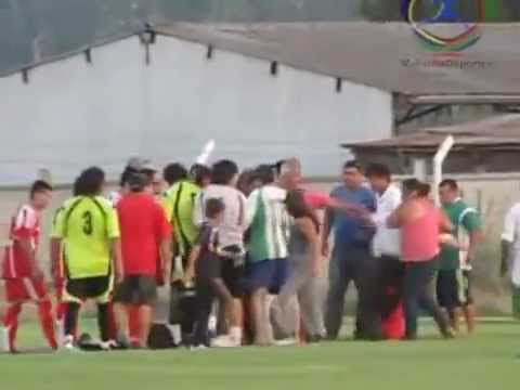 Árbitro sofre agressão no futebol amador do Chile