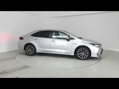 Toyota Corolla 123 1.8 Hybrid Luna Sport Saloon - Image 2