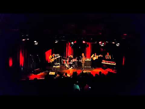 Rodney “Skeet” Curtis Bass Solo - Maceo Parker 08/11/15 (with Stanton Moore)