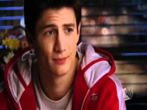 Lucas Scott and Nathan in hospital brothers OTh - One tree hill