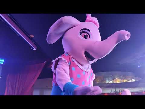 Seaside Squad: Let's dance with Annie Hafan y Mor October 2023